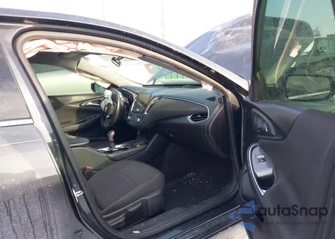 2018 Chevrolet Malibu Lt z USA, uszkodzony, nr VIN 1G1ZD5STXJF152956